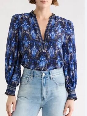 Alice + Olivia Printed Blue V-Neck Long-Sleeve Blouse